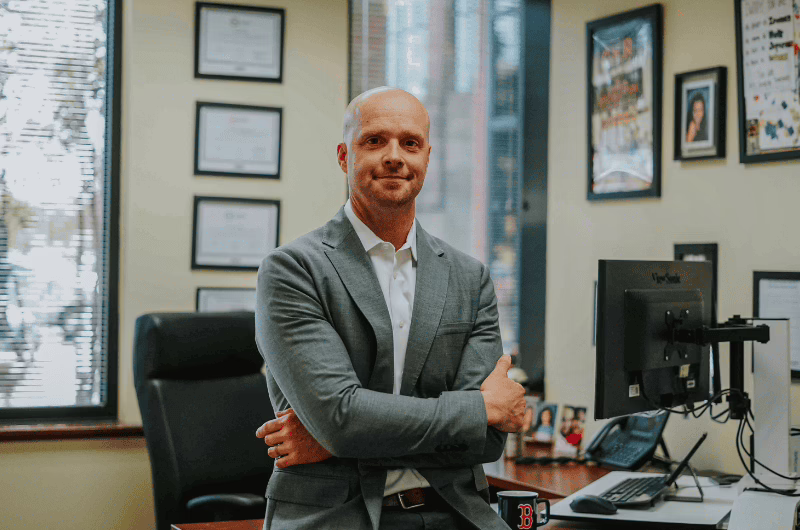 Charlie Wood 800x530 1.avif